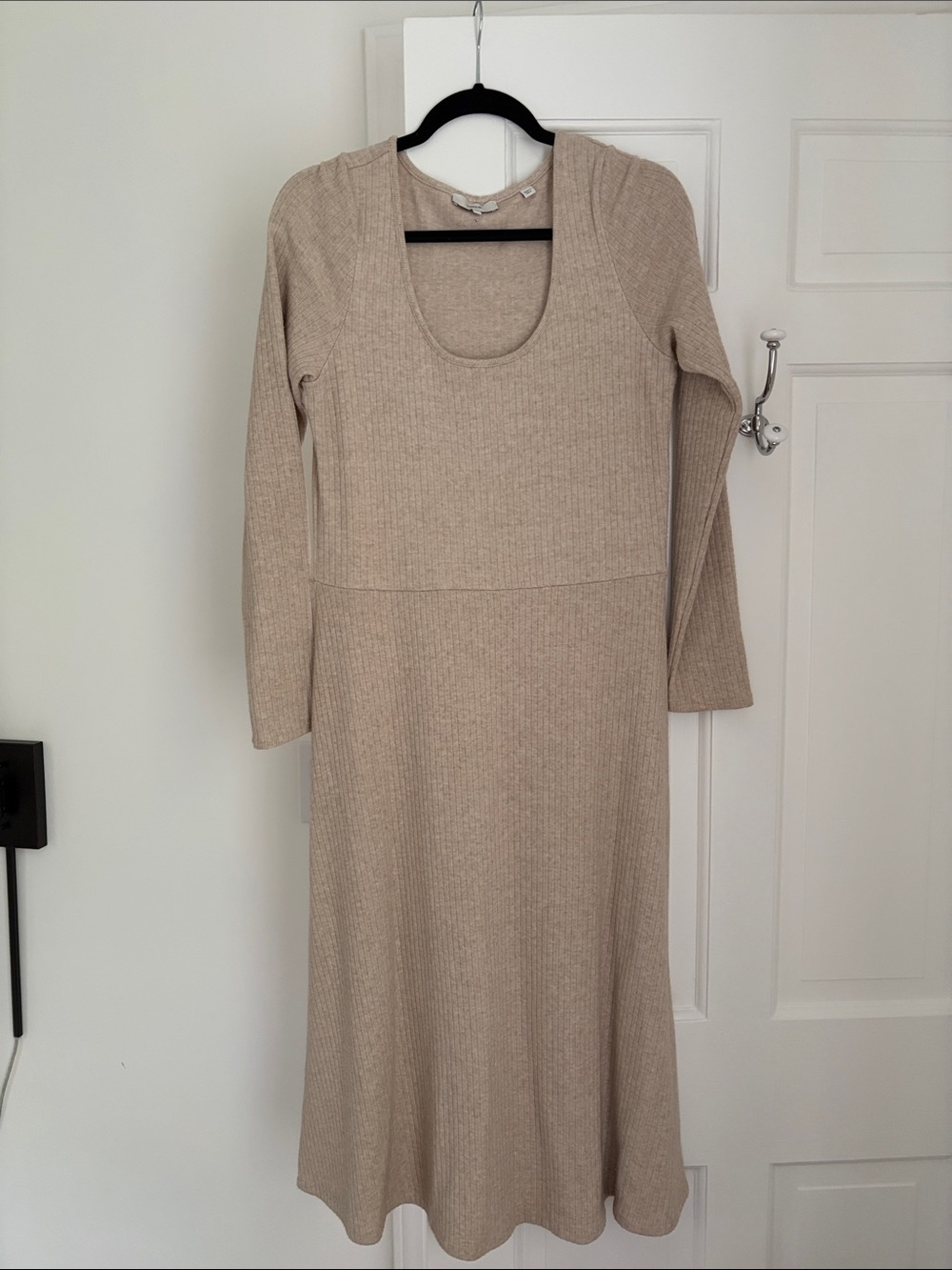 Vince Beige Ribbed Knit Long Sleeve Midi Dress